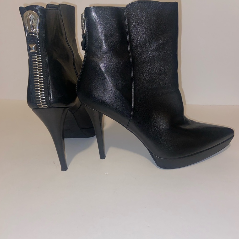 Stuart Weitzman Black Leather Mizzip Boots size 11
